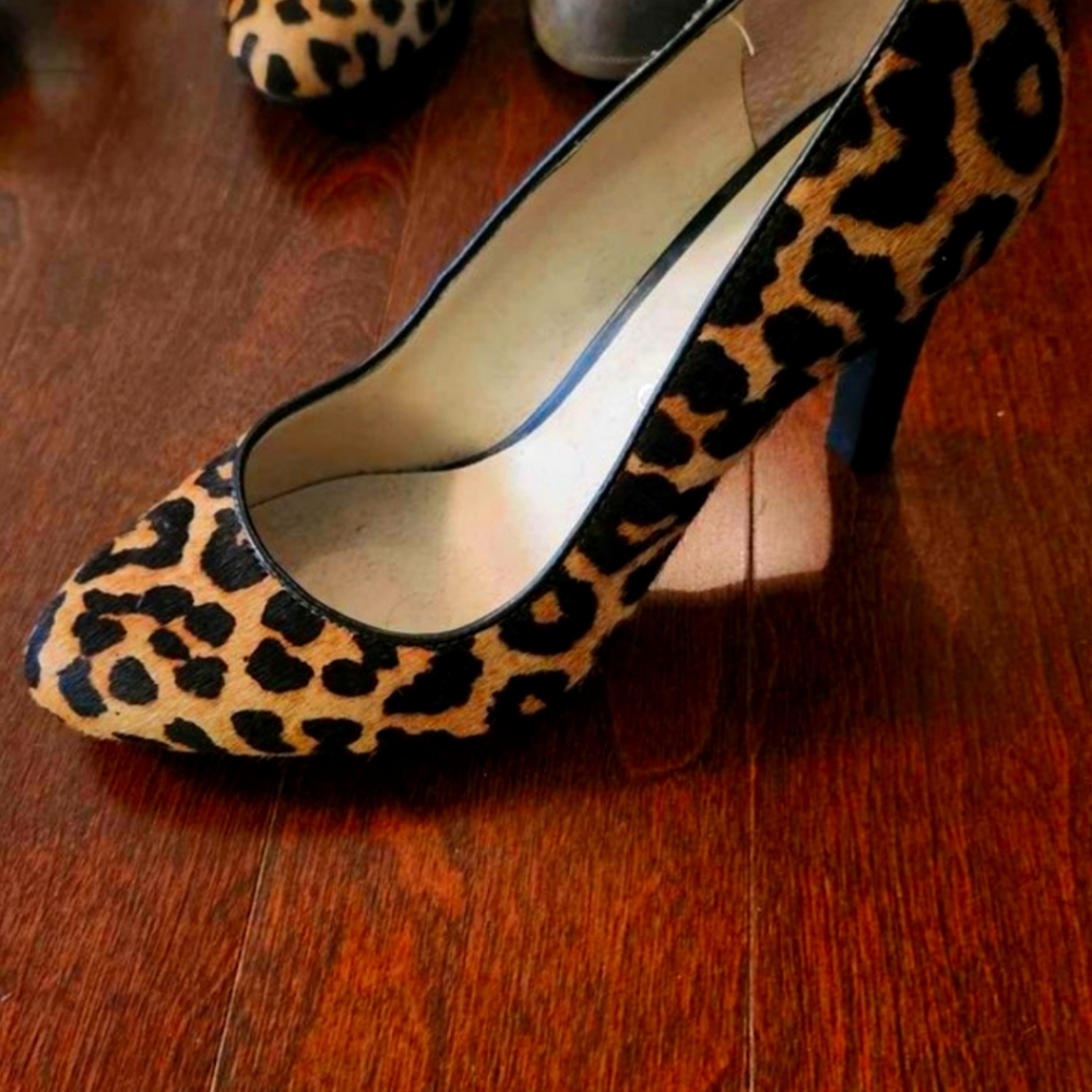 Ladies pumps